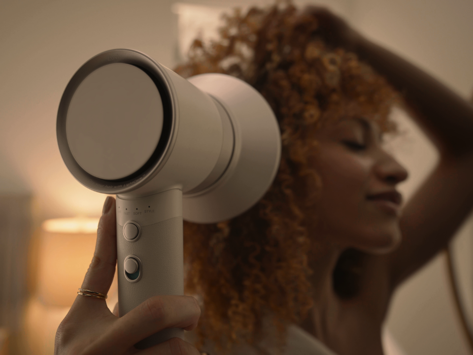 Pioneering Beauty Tech Excellence